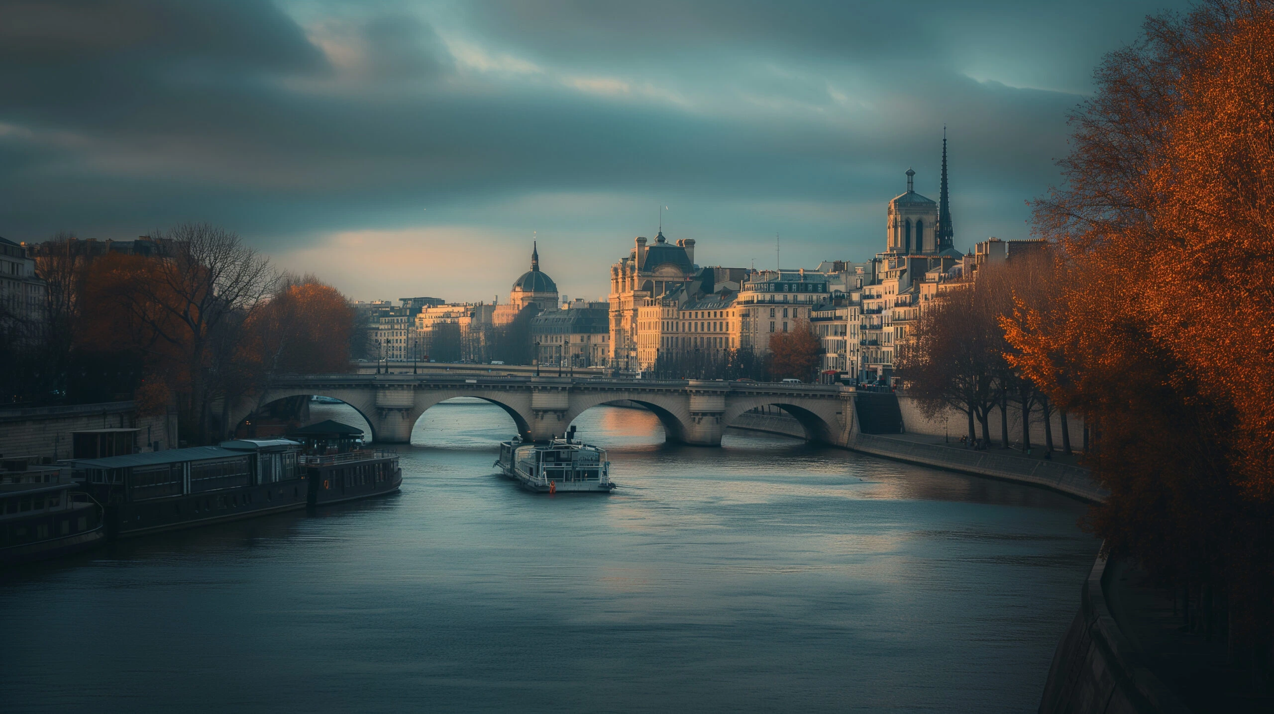 Paris et la Seine — l'Agence F+ est basée à Asnières-sur-Seine